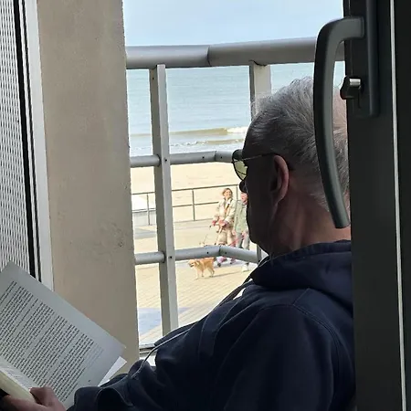 Met Zeezicht Apartman *